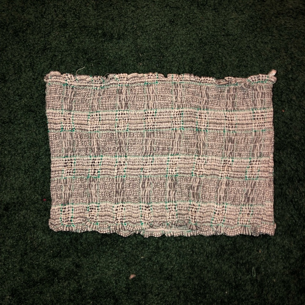 Stretchy tube crop top